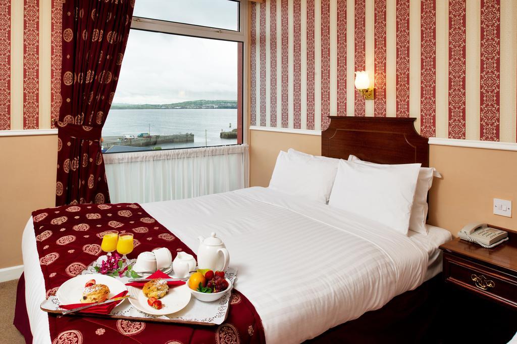 Logues Liscannor Hotel Номер фото